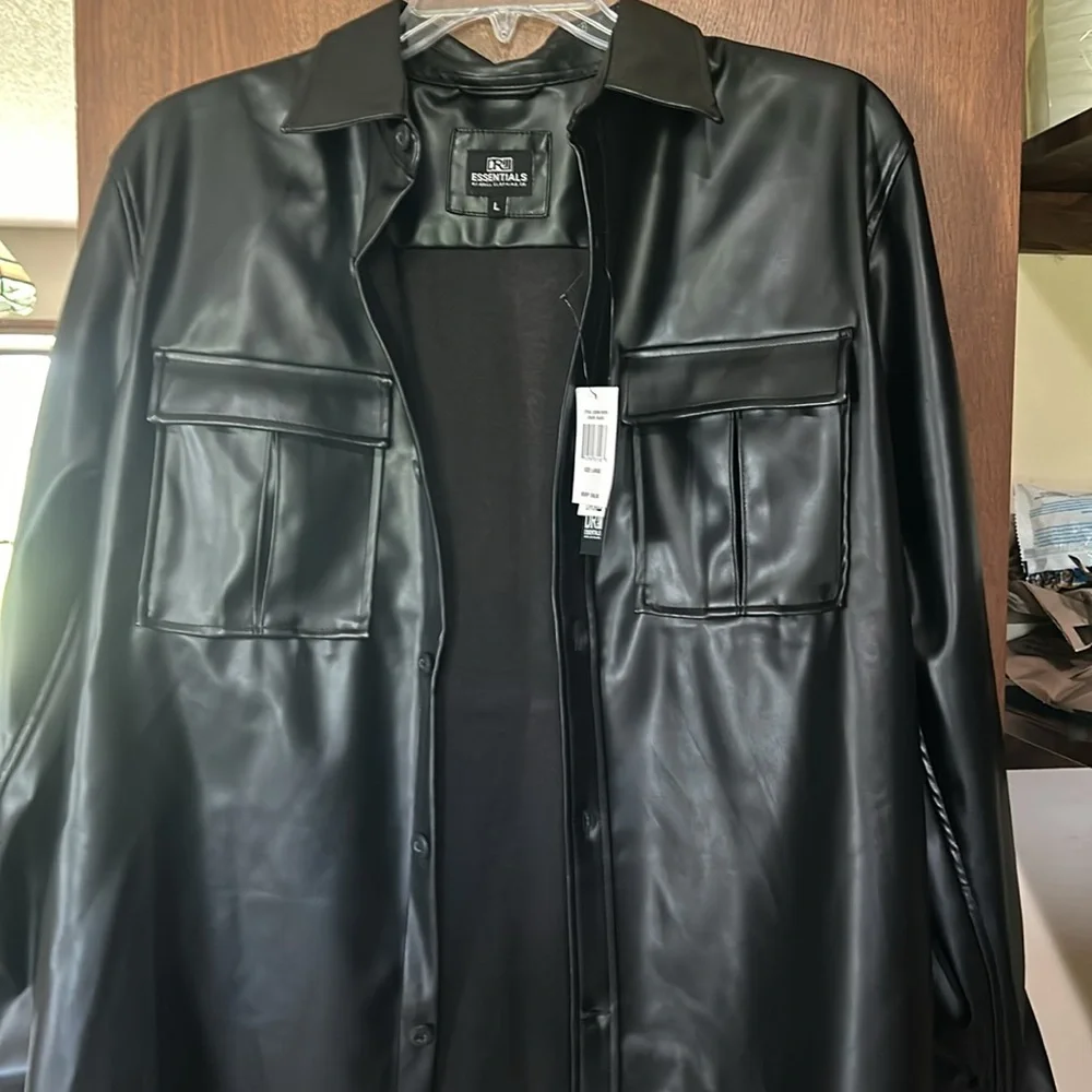 NWT D.R. ESSENTIALS Faux leather jacket - Picture 10 of 11